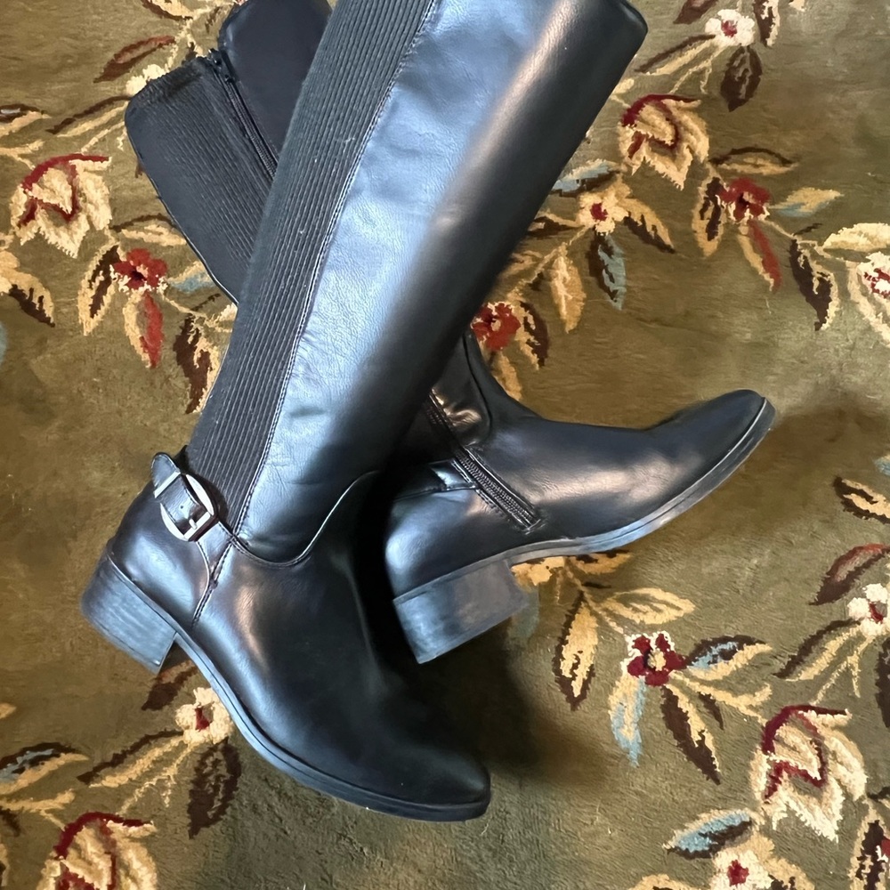 Black Leather Knee-High Boots - Picture 3 of 5